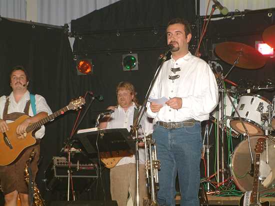 Oktoberfest 2005: Christian Tauer und die Musikgruppe Frankengold