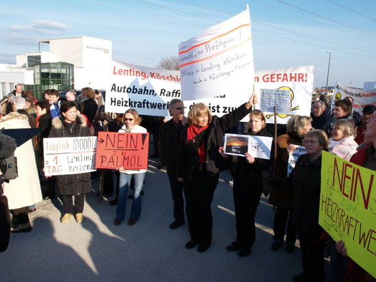 Demonstration gegen die Blockheizkraftwerke in Lenting am 29. Januar 2008